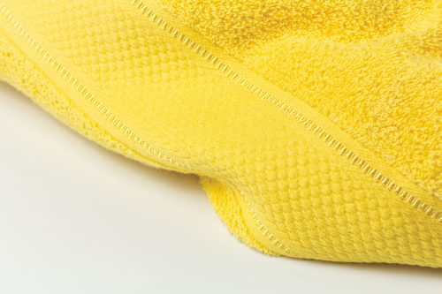 Törölköző - napsárga - széles bordűrrel - 70x130 cm